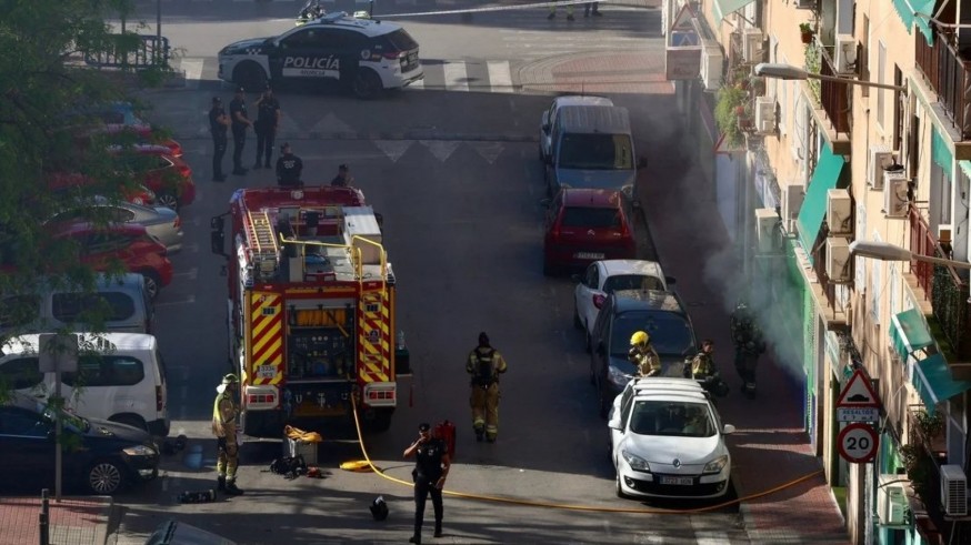 Extinguido un incendio en un garaje de Santiago el Mayor tras desalojar seis bloques de viviendas