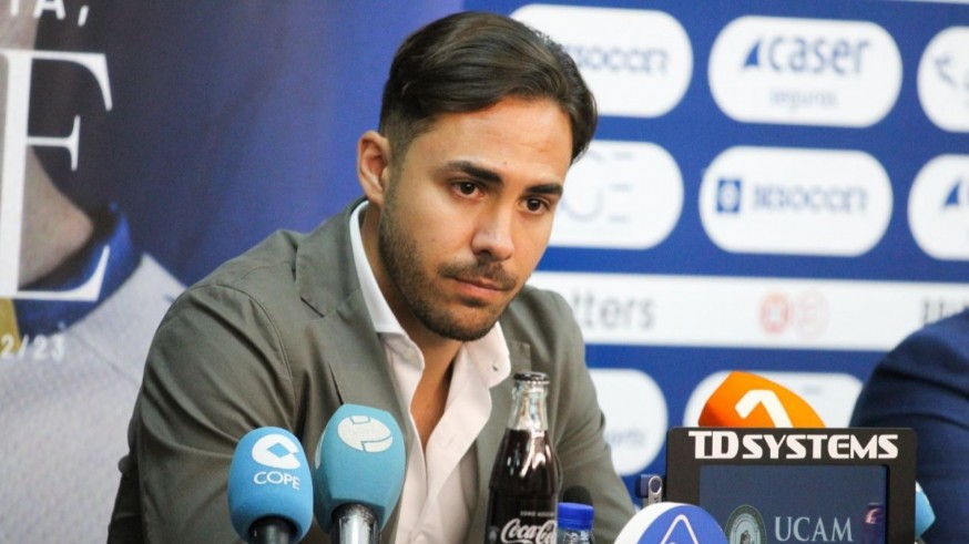 Miguel Linares: "Seremos un club referencia con el claro objetivo de ascender"