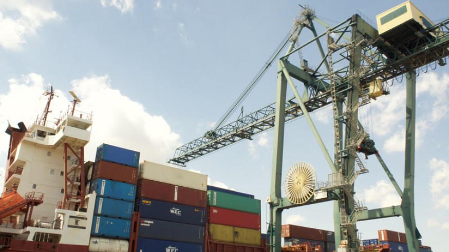 Contenedores en el Puerto de Cartagena