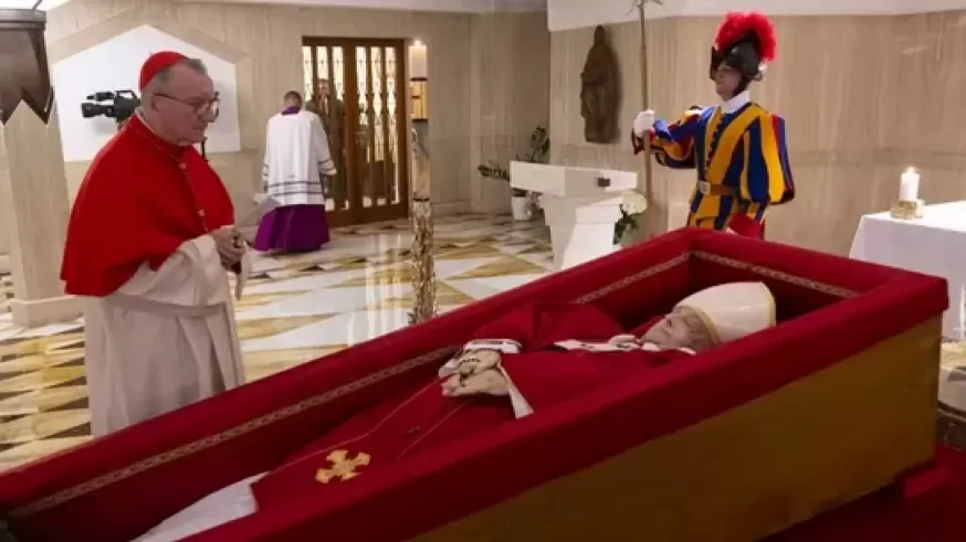 La Primera Congregación de Cardenales decide hoy la fecha del funeral del papa