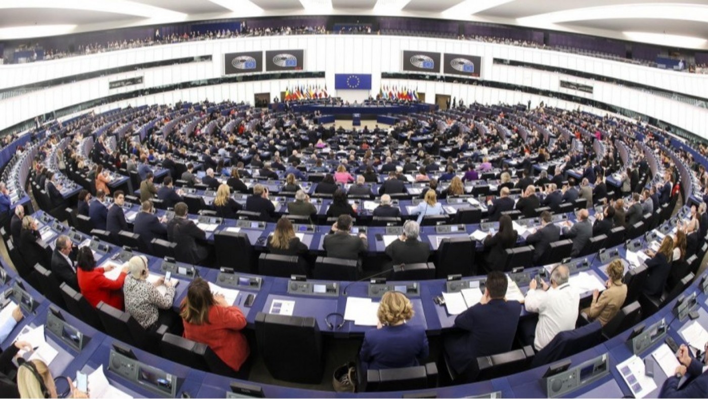 Aplazada la votación para reconocer el catalán, el euskera y el gallego como lenguas oficiales de la UE