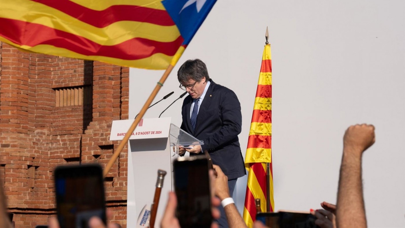 Archivan la causa a los tres mossos investigados por la huida de Puigdemont en 2024