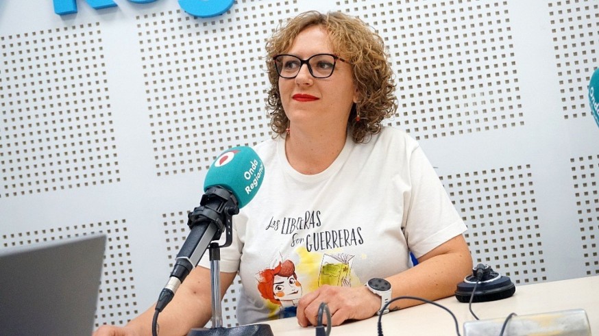 Columna de opinión. Juani Marín reflexiona acerca de los sucesos de Torre Pacheco y Jumilla o el mural dedicado a las mujeres de la conserva de Molina