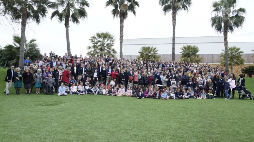 Una familia murciana logra reunir este sábado a más de 400 miembros de seis generaciones
