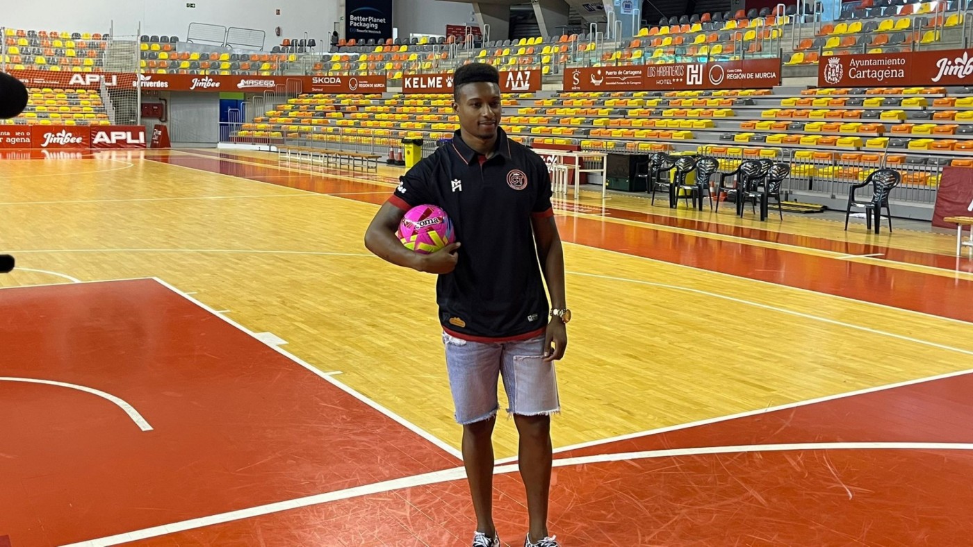 Renato: "Quería mejorar y mejor equipo que Jimbee no hay"