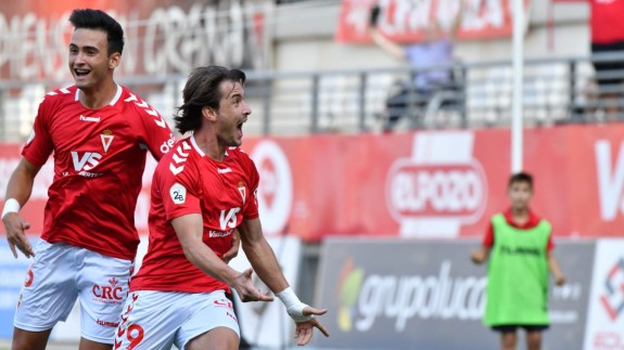 Chumbi celebra el gol marcado en el partido frente al Algeciras