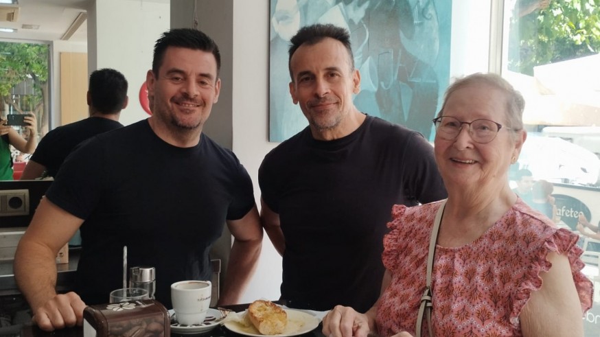 Maritere baja la persiana tras más de 45 años endulzando la vida de Murcia