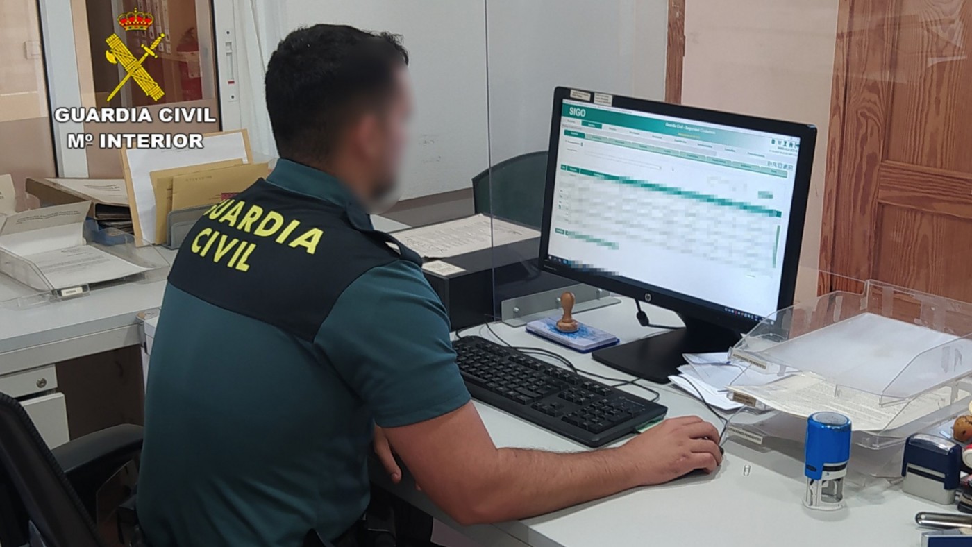 Detenido en Lorca un hombre de 70 años en un coche con una menor fugada de un centro de menores