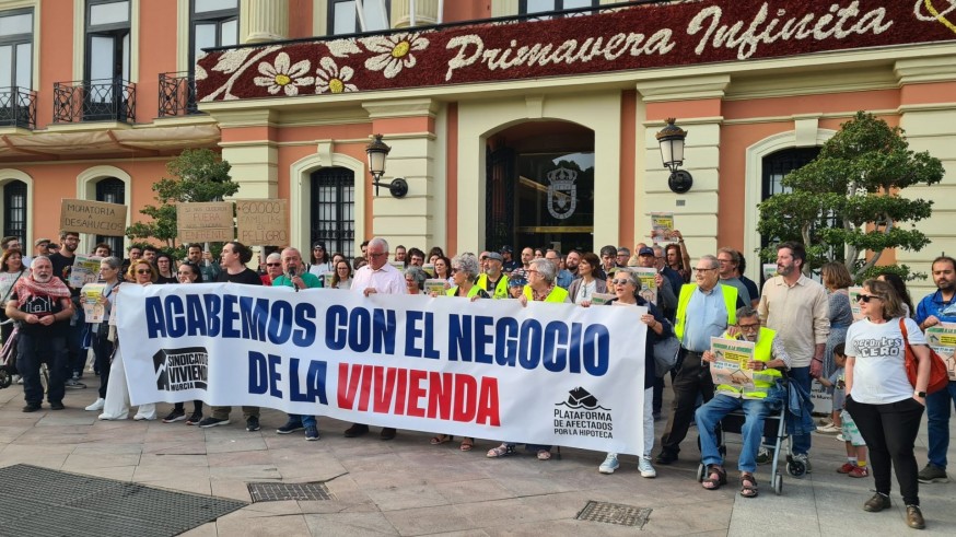 La PAH exige declarar zonas tensionadas en cinco municipios de la Región para frenar el alquiler