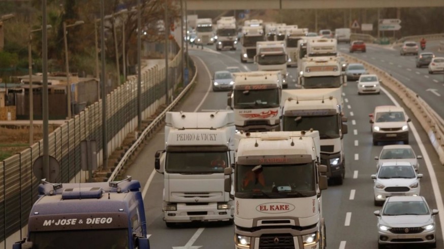 CCOO y UGT convocan a los transportistas a una huelga para pedir la jubilación anticipada