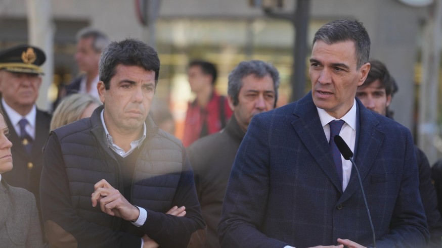 Sánchez ofrece toda la ayuda necesaria a Valencia ante la "terrible tragedia"