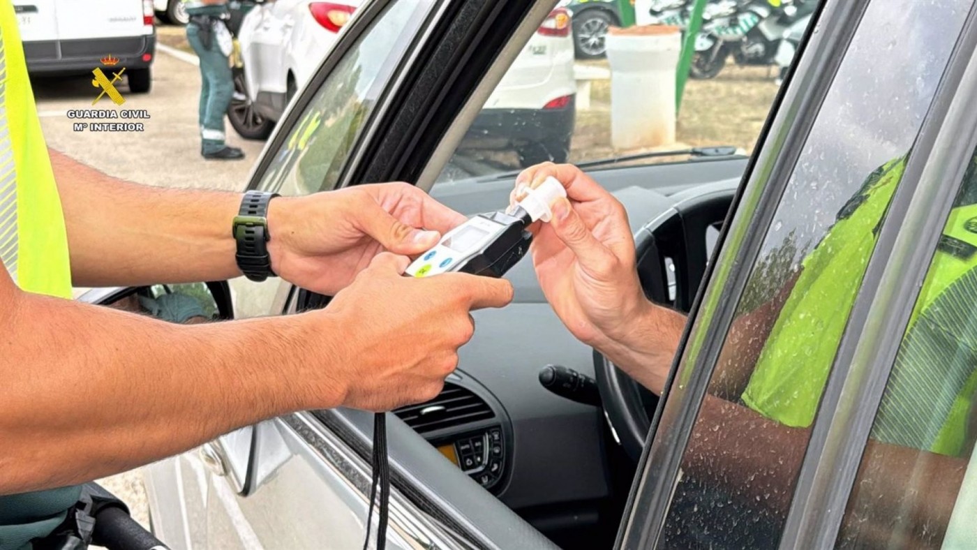 Marlaska pretende rebajar las tasas de alcohol al volante de 0,5 a 0,2 para los usuarios vulnerables 