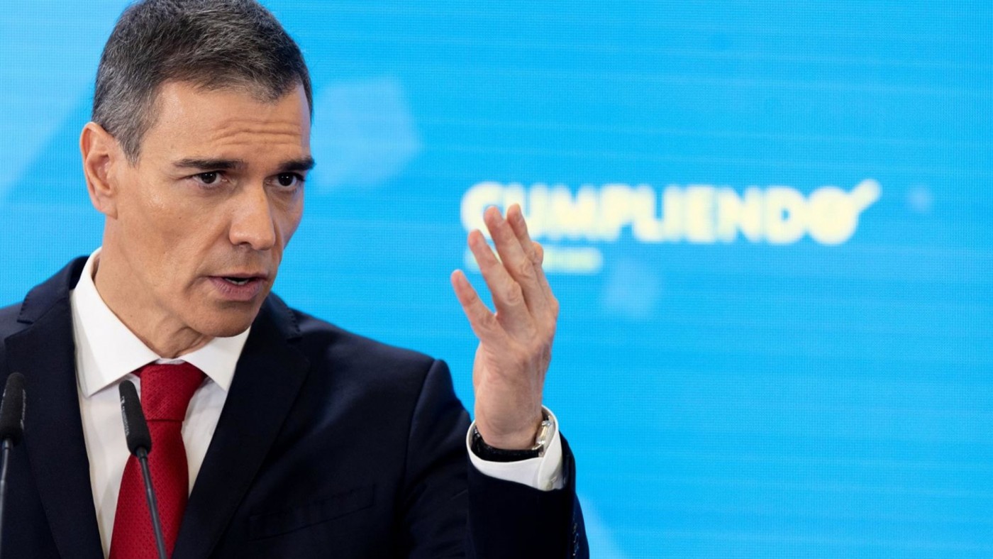 Pedro Sánchez agotará la legislatura frente a las "mentiras y el fango"