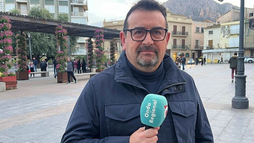 Con Claudio Caballero, el alcalde Tomás Rubio y Sergio Gallego, hablamos del aplazamiento de la feria gastronómica Degusta Cieza 2025 por la lluvia