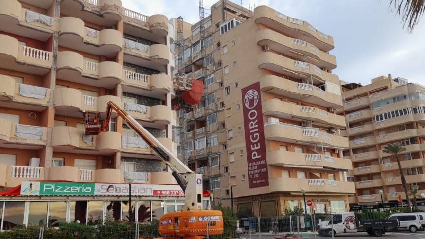 Lavado de cara a La Manga del Mar Menor con unas ayudas que expiran a mediados de año