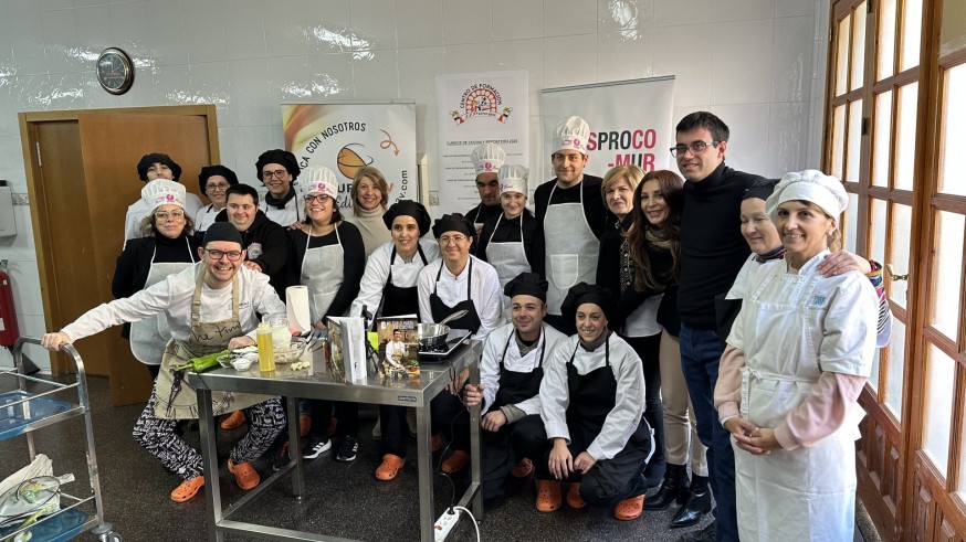 Juan Fernández presenta "Me cuelo hasta en tu cocina"