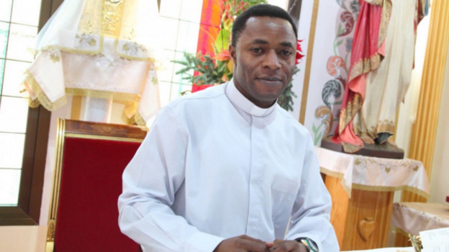 Padre Kenneth, sacerdote nigeriano en Lorca que lucha por los derechos humanos