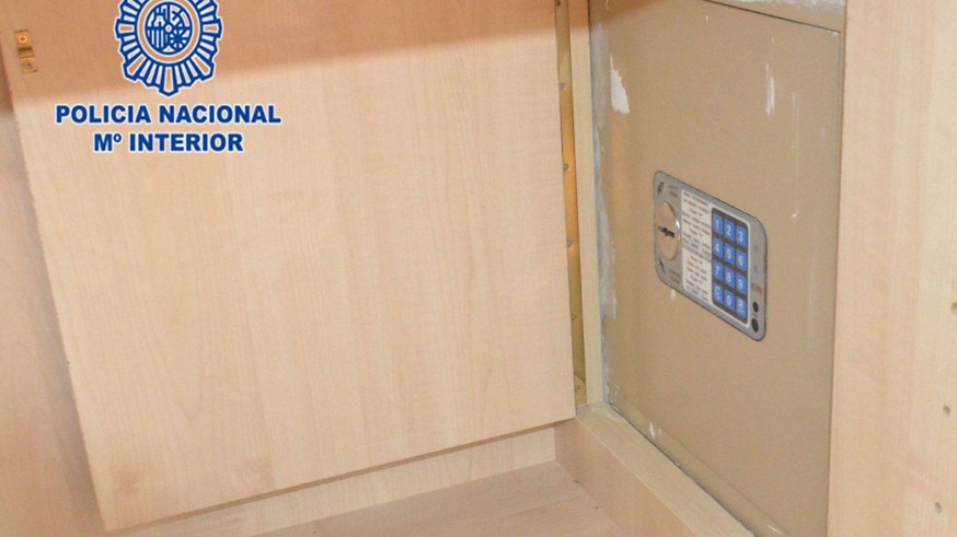 Imagen de la caja fuerte donde estaba el dinero