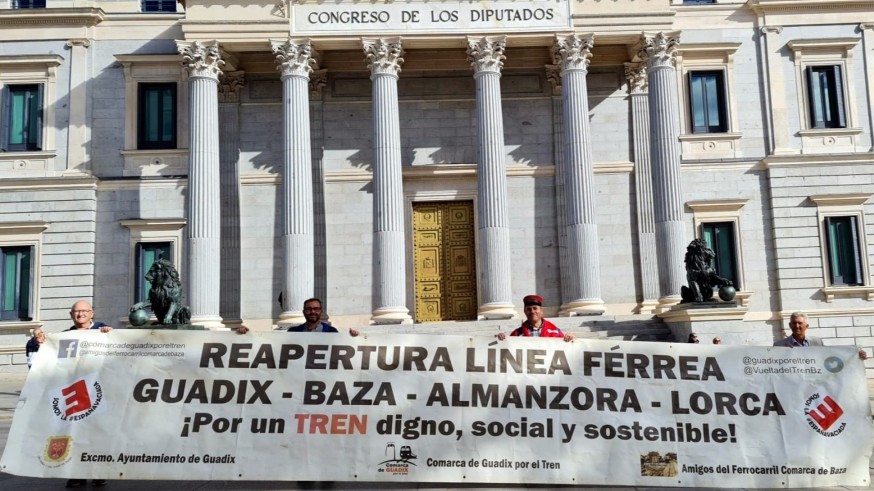 La reapertura de la línea Lorca-Guadix llega al Congreso