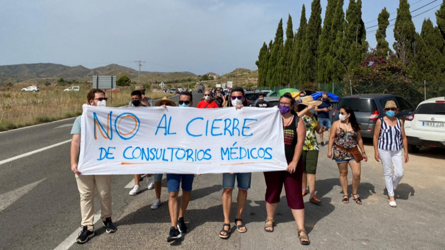 Manifestación contra el cierre de los consultorios periféricos. FAVCAC