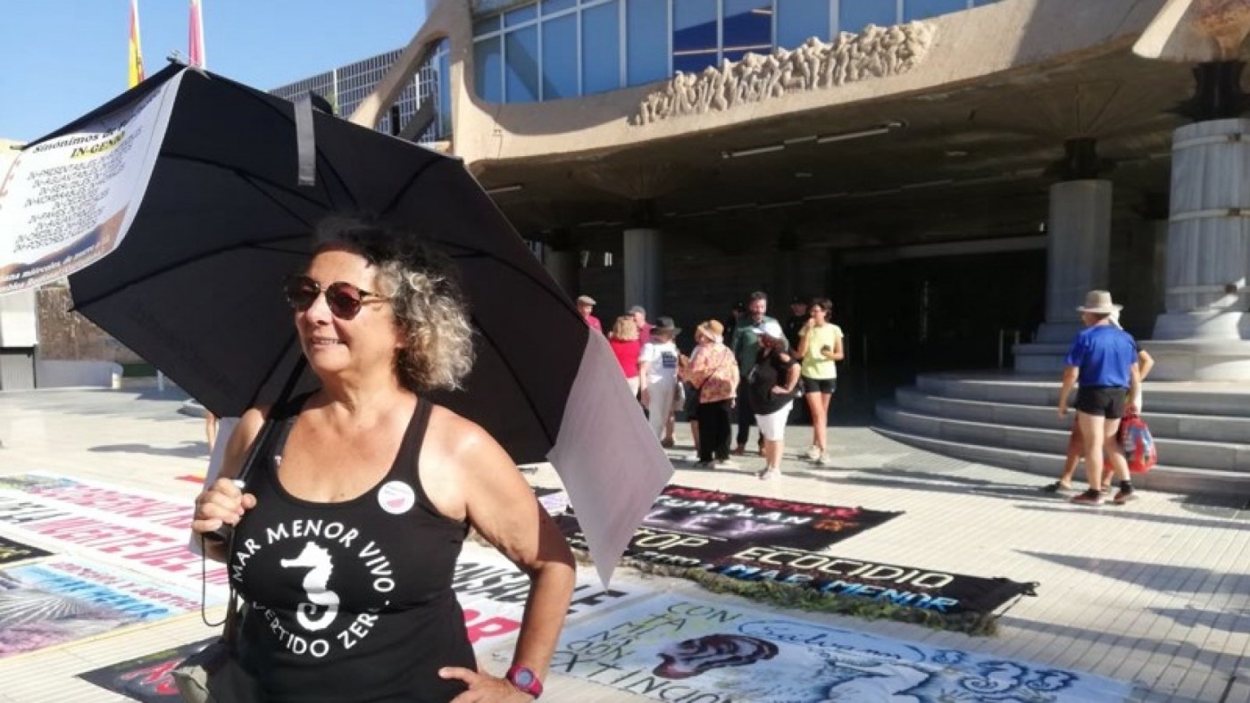 Manifestación por el Mar Menor frente a la Asamblea Regional de Cartagena