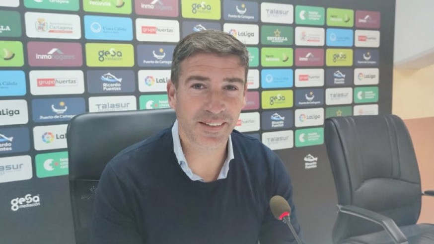 Luis Carrión: "La eliminatoria de Copa contra el Valencia es bonita pero tenemos que centrarnos en la Liga ahora" 