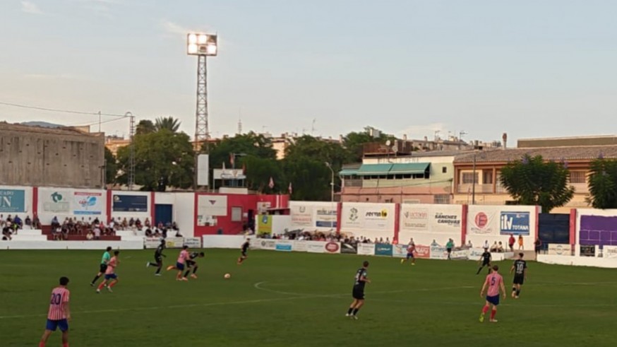 El Olímpico de Totana tumba al Marítimo (4-1)