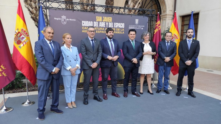La Región de Murcia presenta la candidatura de San Javier para convertirse en sede de la Agencia Espacial Española