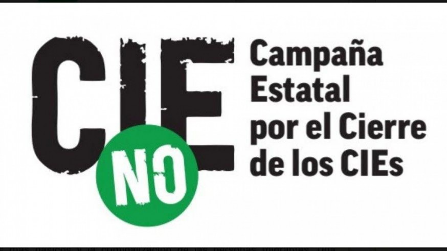 LA CONTRAPORTA. La organización Pueblos Unidos se une a la campaña 'Cierre de los CIES'