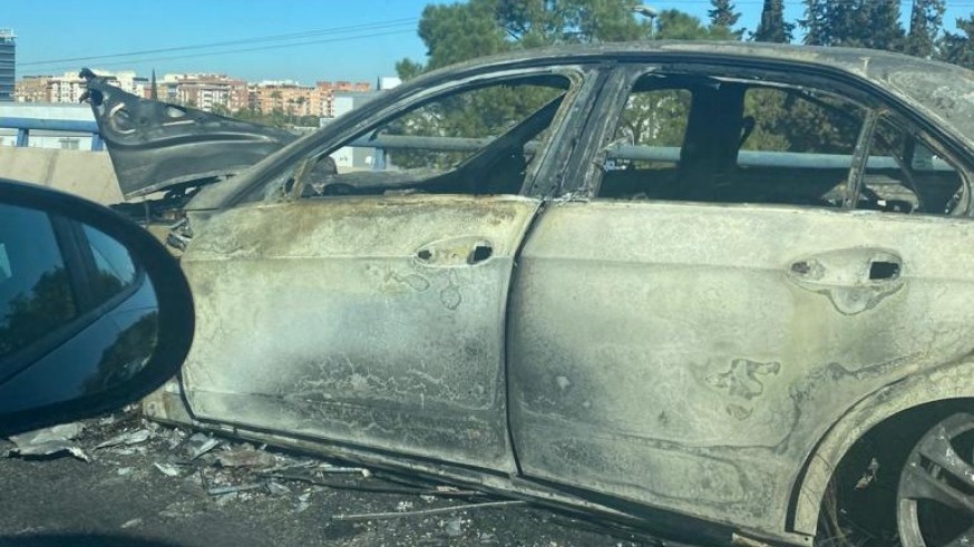 Arde un coche en Murcia en la A30 