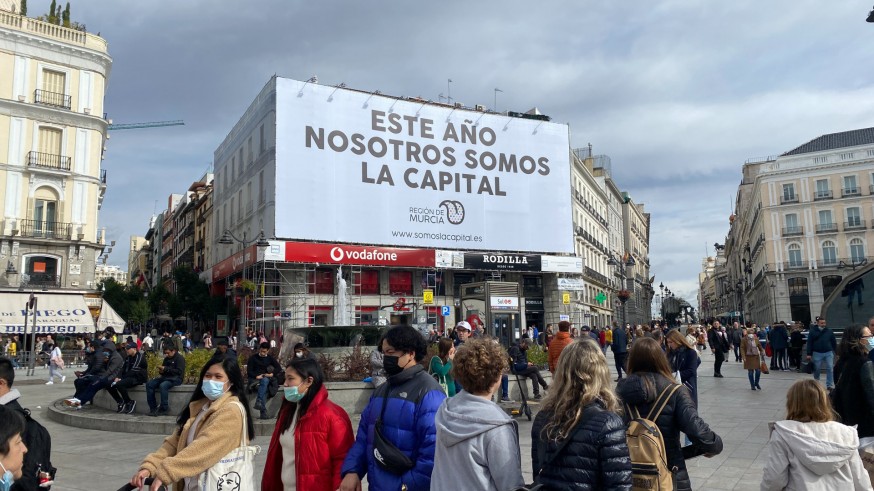 Imagen de la campaña publicitaria en la Puerta del Sol de Madrid