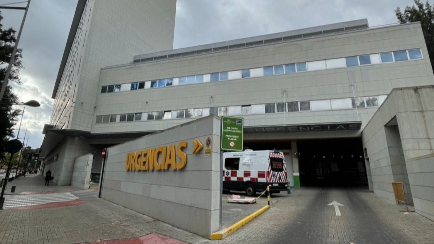 Herido un hombre de 83 años al colisionar su coche contra un edificio en Murcia