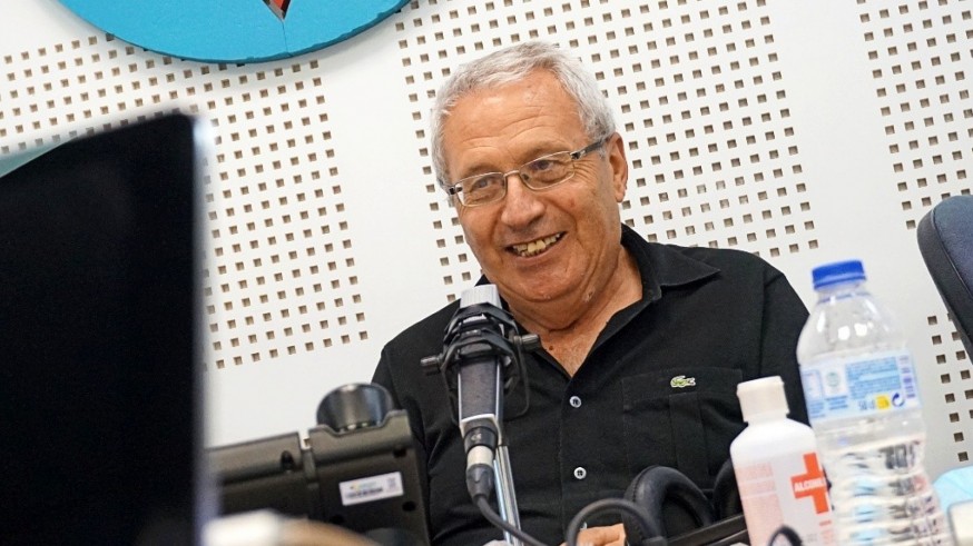 Lucía Hernández recuerda con José María Pozuelo Yvancos al Nobel peruano Mario Vargas Llosa, fallecido ayer