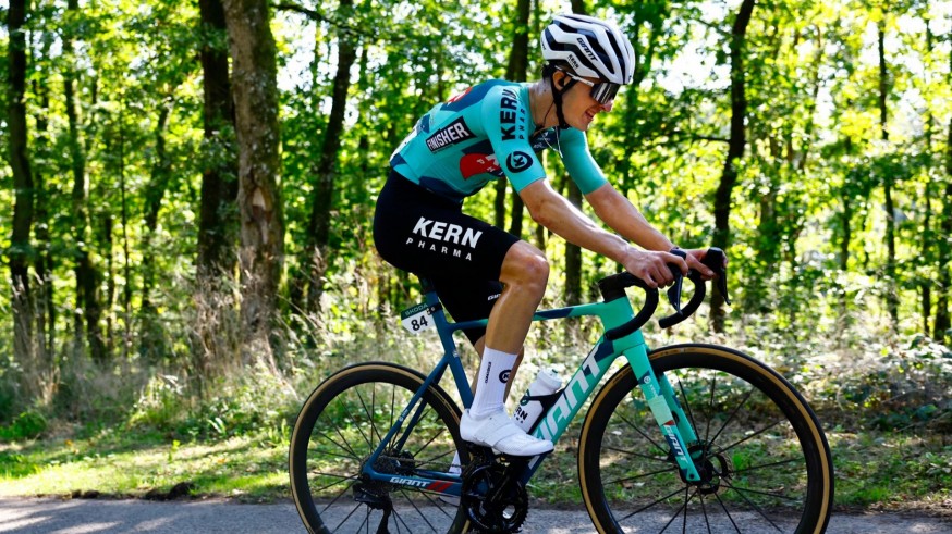 César Pérez, futuro del ciclismo murciano