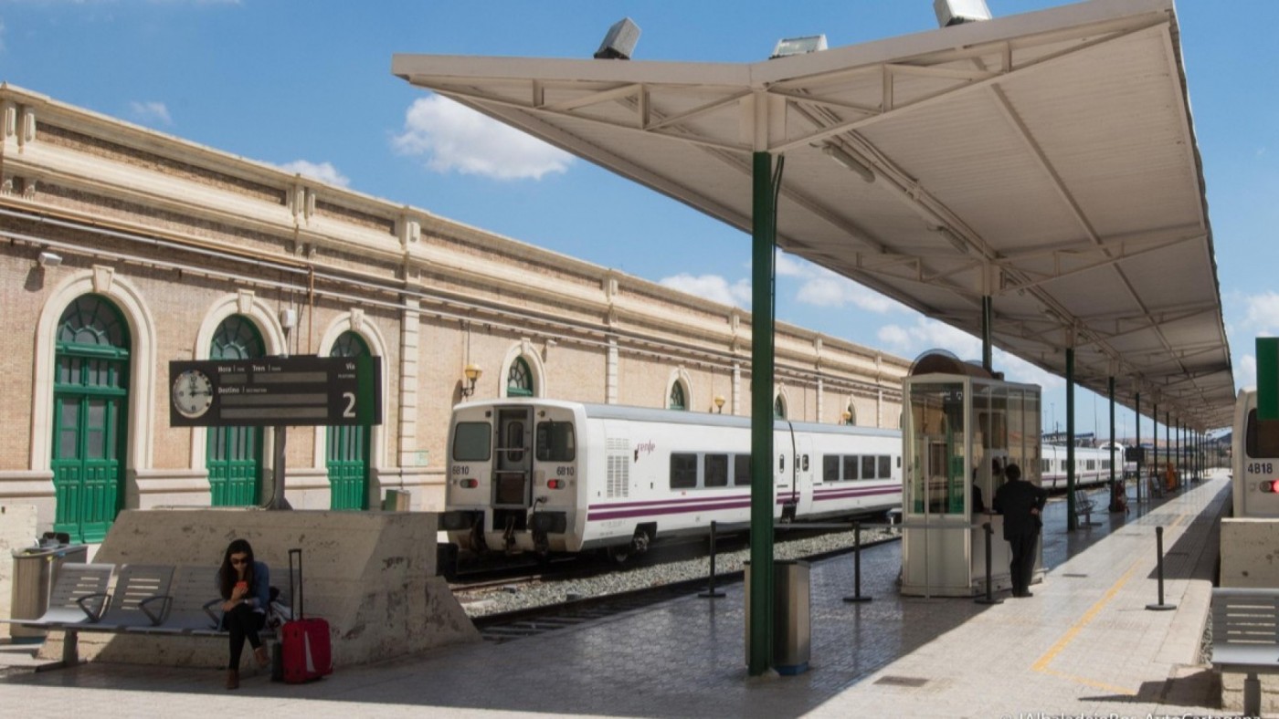 Cartagena exige soluciones para la línea ferroviaria con Madrid y rechaza más retrasos
