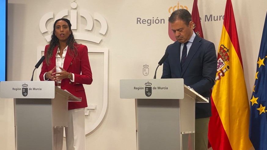 La alcaldesa de Alhama acusa al Gobierno regional de abandonar al municipio