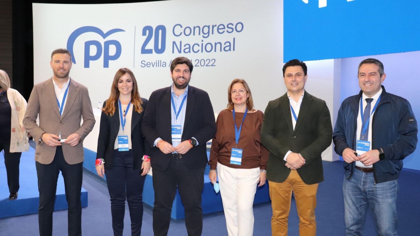 Feijóo incluye a los alcaldes de Alcantarilla y San Pedro en la Ejecutiva nacional del PP