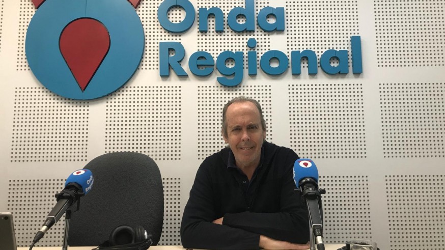 MURyCÍA. Apuntes históricos. Hoy, Howard Hugues "Consiguió dar la vuelta al mundo en menos de 4 días"