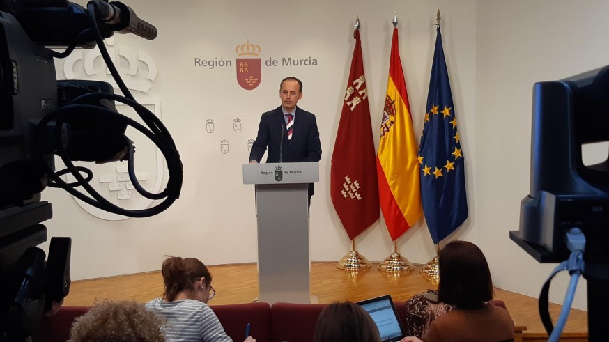 Javier Celdrán en la rueda de prensa del Consejo de Gobierno