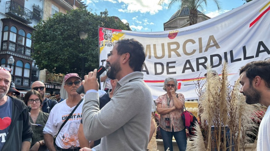 Alvise Pérez busca en Murcia avales para las elecciones del 29-N