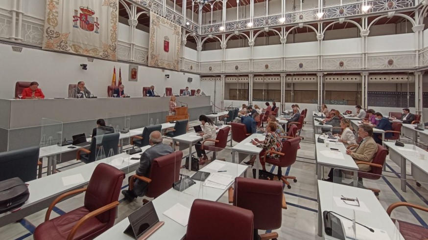 La Asamblea aprueba modificar los Presupuestos para pagar 42.713 euros más a los centros concertados