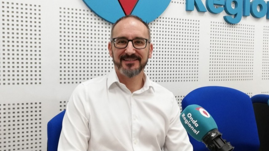Ruiz: "Estamos desbordados y tenemos lista de espera en el servicio de psicología de la Universidad"