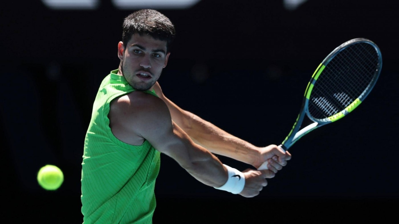 Alcaraz impone su autoridad en Australia y avanza con paso firme en Melbourne