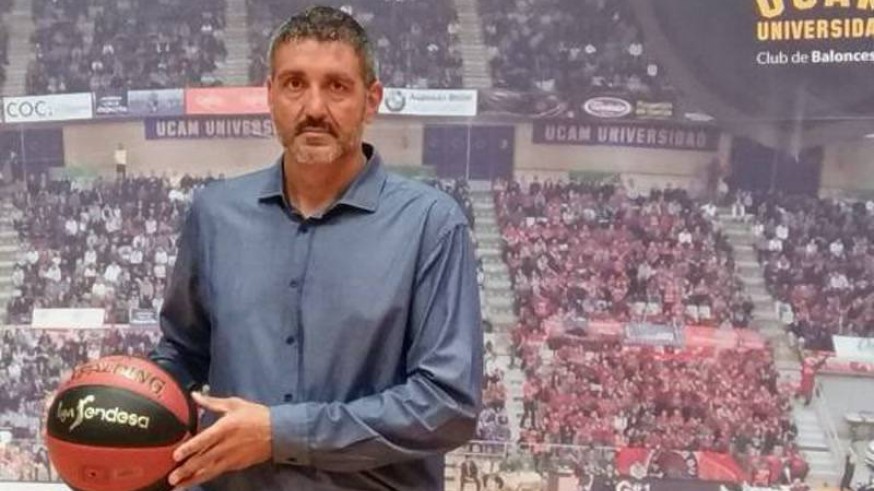 Javier Juárez entrenador del UCAM CB: "no perderemos nuestra esencia"