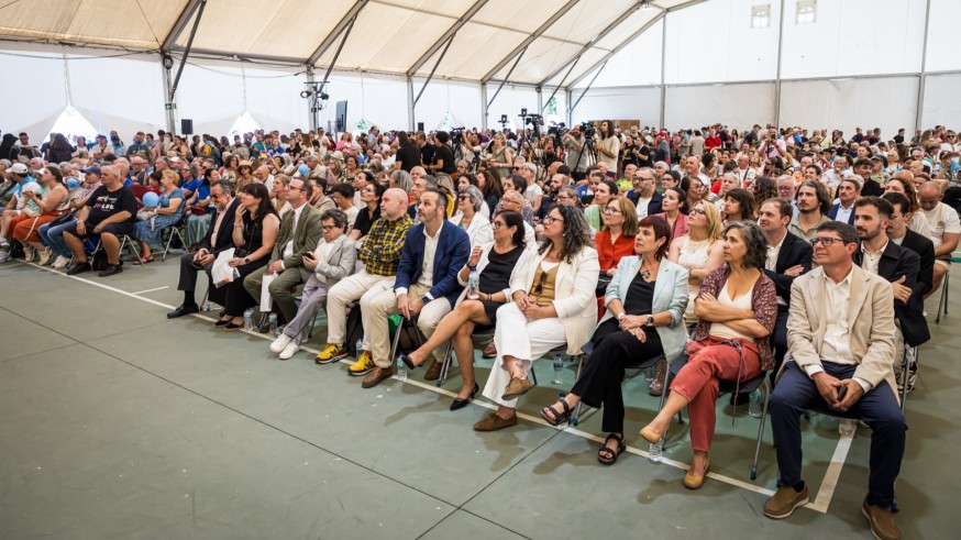 Las familias denuncian el "desmantelamiento" del programa bilingüe para alumnos sordos en el IES Infante de Murcia