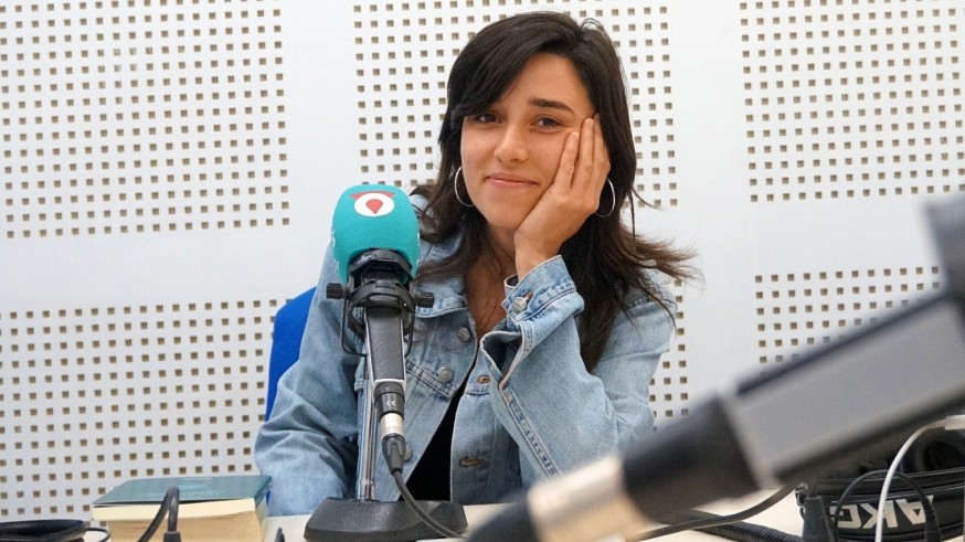 La poetisa y profesora María Sánchez-Saorín nos presenta 'Flor, no: florezco', ensayo sobre la escritora Ángela Figuera Aymerich