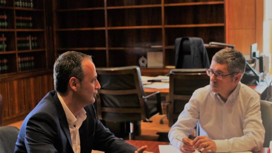 Reunión de Javier Celdrán con Hugo Morán. CARM