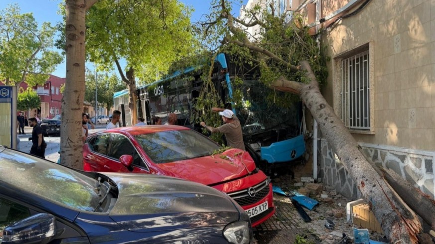 Barrios, pedanías y diputaciones. Cuatro Santos denuncia el abandono institucional y la inseguridad vial en sus calles