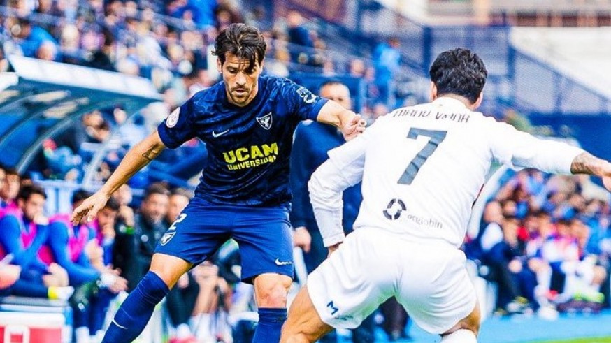 El UCAM salva la victoria en el 103' (3-2)