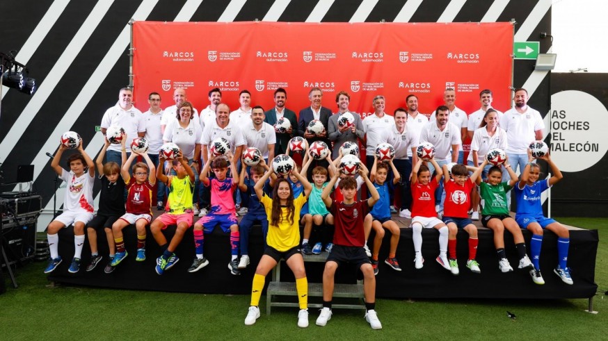 José Miguel Monje: "La afición del Real Murcia debería de acudir al Cartagonova"